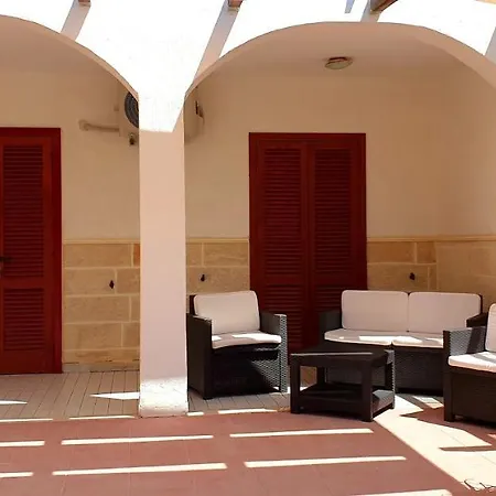 Holiday home Le Case Di Antonio Torre Lapillo