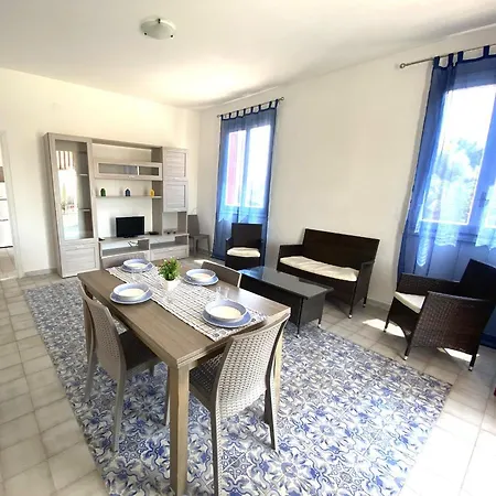 Holiday home Le Case Di Antonio Torre Lapillo