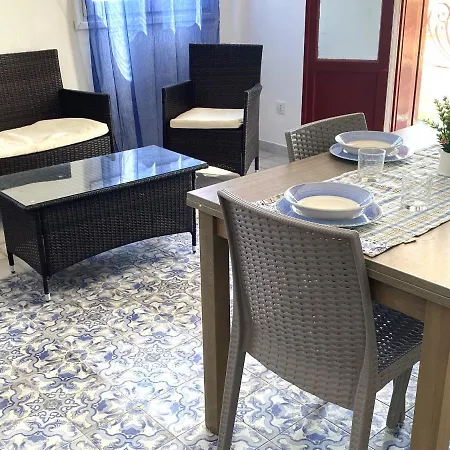 Holiday home Le Case Di Antonio Torre Lapillo